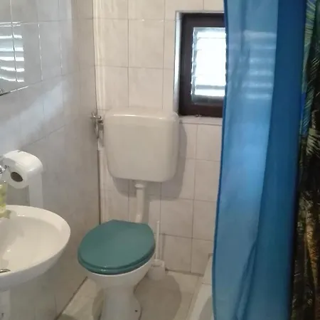 With Parking Space - 5098 Apartment *