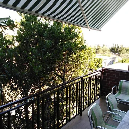 Apartment With Parking Space - 5098