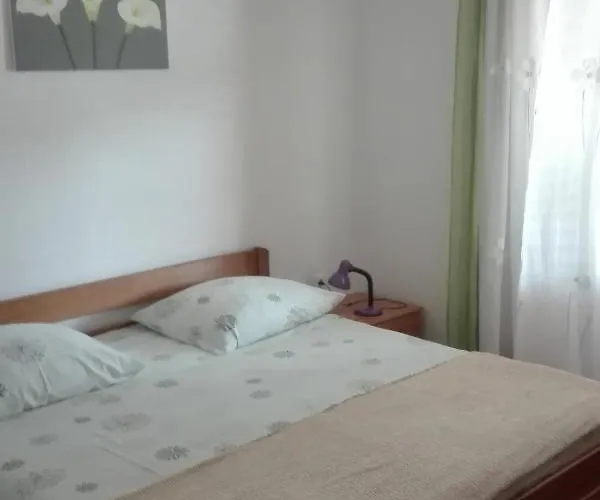 아파트 With Parking Space - 5098 *